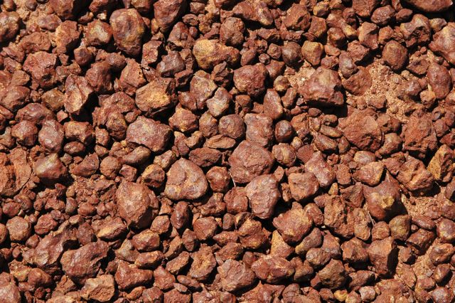 Lateritic gravel, Ngumban Cliff